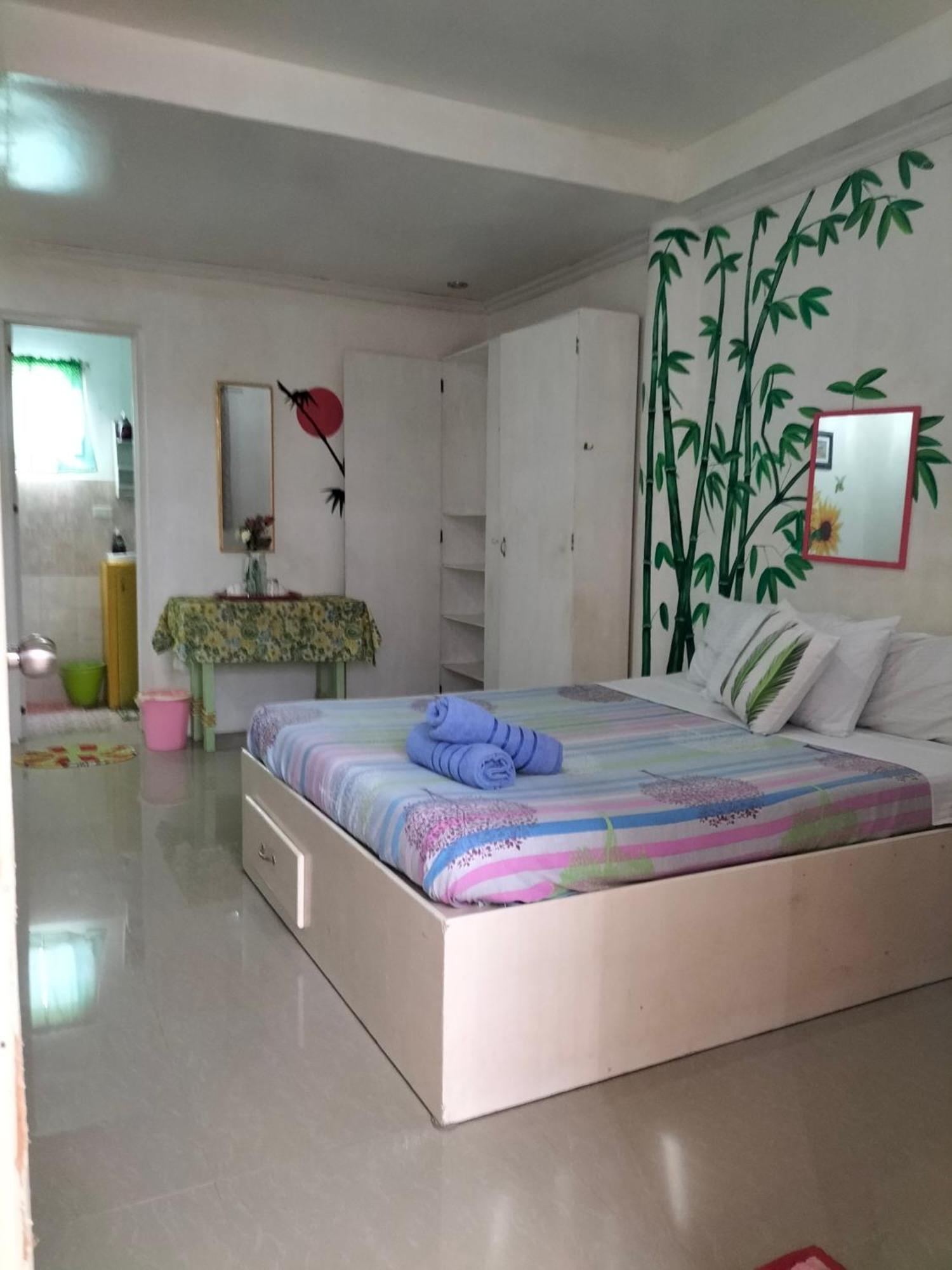 Cronin Residence Resort Oslob Eksteriør billede