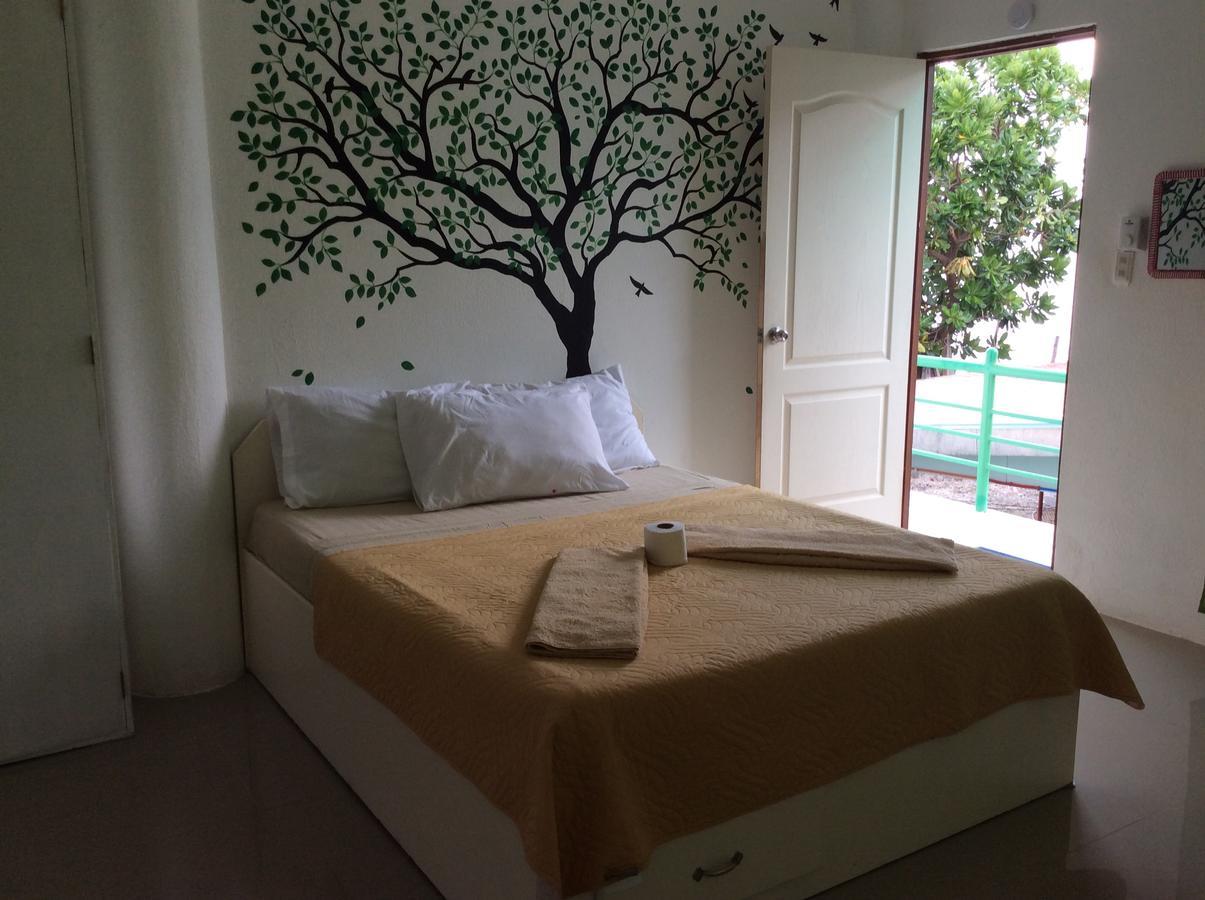 Cronin Residence Resort Oslob Eksteriør billede